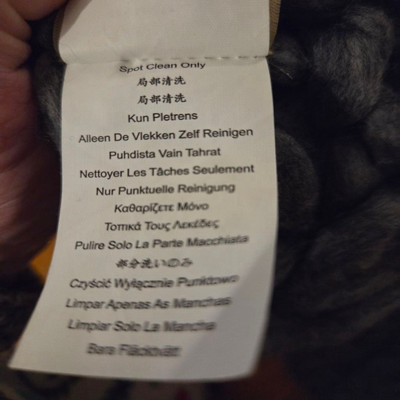 UGG Home Gray Chunky Knit Large Size Wool Throw Blanket - Picture 5 of 7